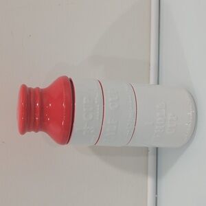 Red and White Measuring Cup Set